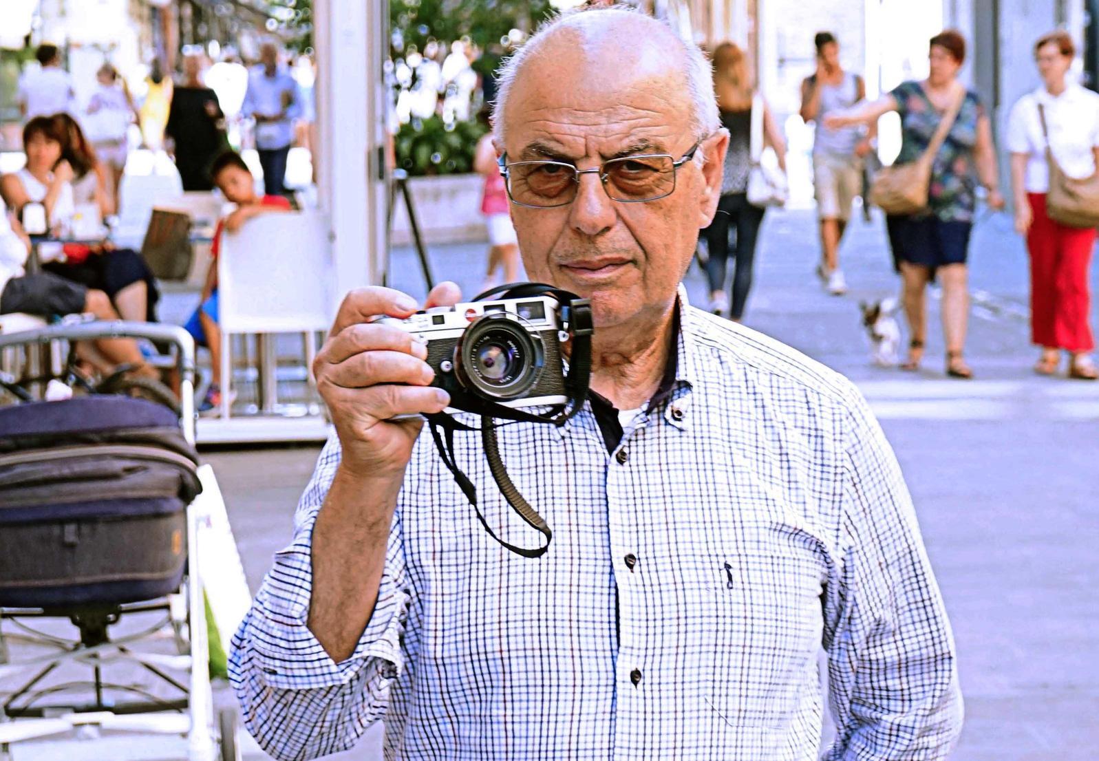 gli scatti del maestro salvadeo raccontava il mondo dalla strada da Lanazione.it gli scatti del maestro salvadeo raccontava il mondo dalla strada