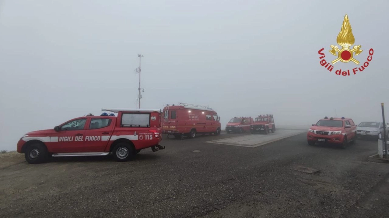 I mezzi dei vigili del fuoco impegnati nelle ricerche (foto repertorio) I mezzi dei vigili del fuoco impegnati nelle ricerche (foto repertorio)