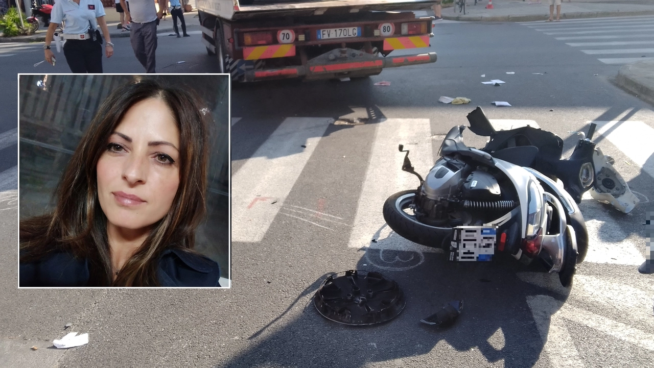 Laura Chiricuta (nel riquadro), 46 anni, morta nell'incidente in centro a Viareggio (Foto Umicini) Laura Chiricuta (nel riquadro), 46 anni, morta nell'incidente in centro a Viareggio (Foto Umicini)