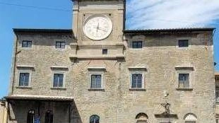 Le minoranze in consiglio comunale a Cortona puntano il dito sul nuovo regolamento per il centro storico chiedendo anche di tornare sui propri passi. Le minoranze in consiglio comunale a Cortona puntano il dito sul nuovo regolamento per il centro storico chiedendo anche di tornare sui propri passi.