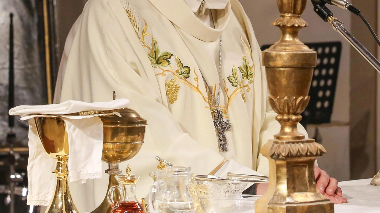 PERUGIA – La comunità civile e religiosa del capoluogo e dell’Arcidiocesi di Perugia-Città della Pieve si appresta a festeggiare solennemente,... PERUGIA – La comunità civile e religiosa del capoluogo e dell’Arcidiocesi di Perugia-Città della Pieve si appresta a festeggiare solennemente,...