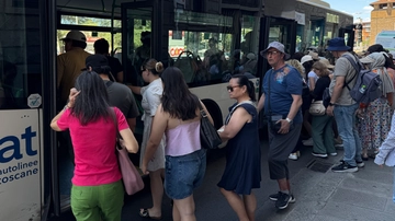 Autobus e tramvia, sciopero in Toscana lunedì 15 settembre: primo giorno di scuola con rischio caos