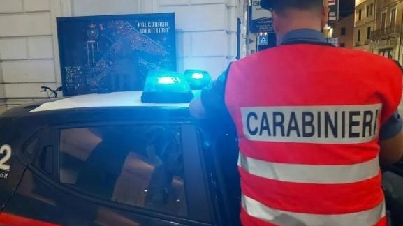 I soprusi contro la donna andavano avanti da tempo anche davanti ai figli Lei l’aveva allontanato da casa ma lui l’aveva aggredita di nuovo I soprusi contro la donna andavano avanti da tempo anche davanti ai figli Lei l’aveva allontanato da casa ma lui l’aveva aggredita di nuovo