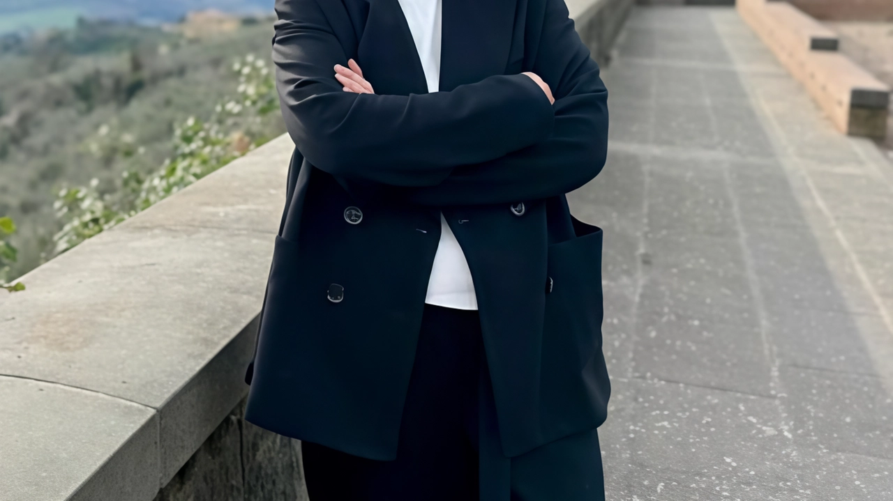 Benedetta Venezia. ,. consigliera comunale di opposizione,. denuncia la situazione di degrado Chiesanuova dopo i lavori per la fibra ottica Benedetta Venezia. ,. consigliera comunale di opposizione,. denuncia la situazione di degrado Chiesanuova dopo i lavori per la fibra ottica