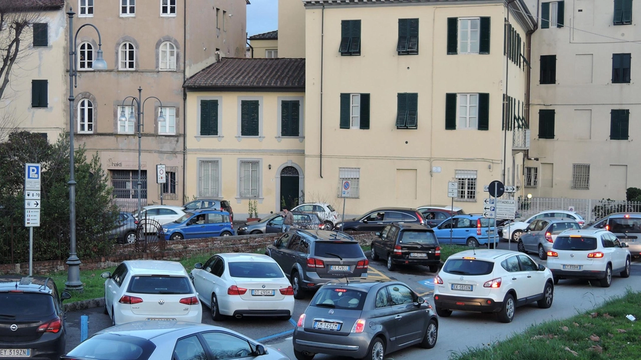 Dal 1 gennaio entrano in vigore le norme frutto della concertazione con gli operatori e destinate a migliorare le viabilità dentro le Mura. Dal 1 gennaio entrano in vigore le norme frutto della concertazione con gli operatori e destinate a migliorare le viabilità dentro le Mura.