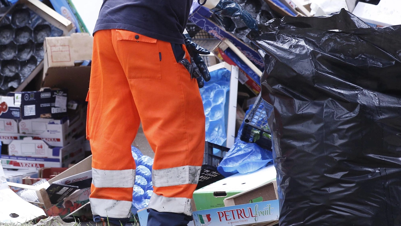 "Ancora una volta un’amara sorpresa per le utenze non domestiche con l’arrivo delle cartelle Tari 2025. Rispetto al 2024... "Ancora una volta un’amara sorpresa per le utenze non domestiche con l’arrivo delle cartelle Tari 2025. Rispetto al 2024...