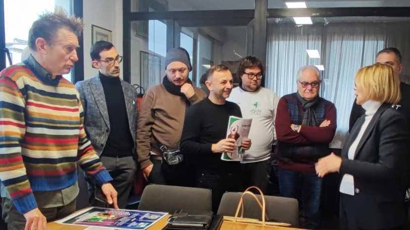Vecchia Viareggio e Croce Verde presentano il nuovo «Rione storico» Vecchia Viareggio e Croce Verde presentano il nuovo «Rione storico»