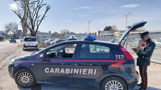 Tempestivo l’intervento dei Carabinieri, contattati da un ragazzino Tempestivo l’intervento dei Carabinieri, contattati da un ragazzino