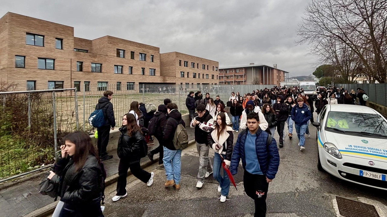 Gli istituti del Villaggio scolastico sono frequentati da oltre 5mila studenti Gli istituti del Villaggio scolastico sono frequentati da oltre 5mila studenti