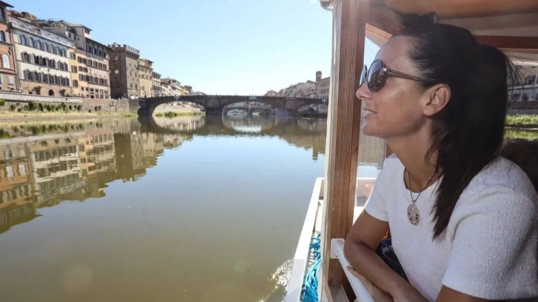 Firenze, torna la minicrociera sull'Arno in battello elettrico