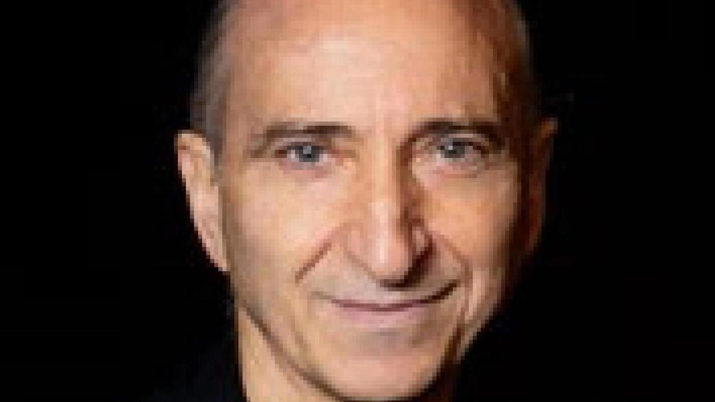 Nel 1988 ha fondato nel carcere di Volterra il progetto teatrale, esportato in tutta Italia. Il drammaturgo è stato nominato Ufficiale dell’Ordine al merito della Repubblica da Mattarella.
