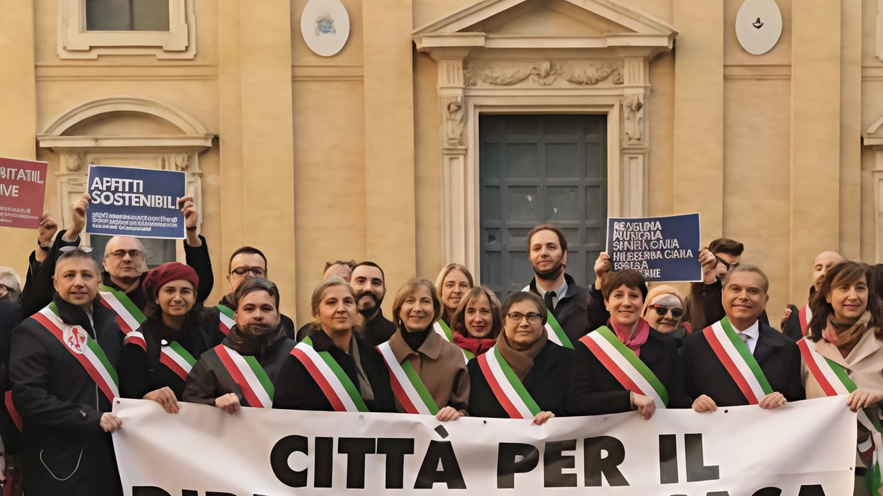 Il Comune di Sesto Fiorentino era presente ieri mattina a Roma, di fronte al Parlamento, per il sit in... Il Comune di Sesto Fiorentino era presente ieri mattina a Roma, di fronte al Parlamento, per il sit in...