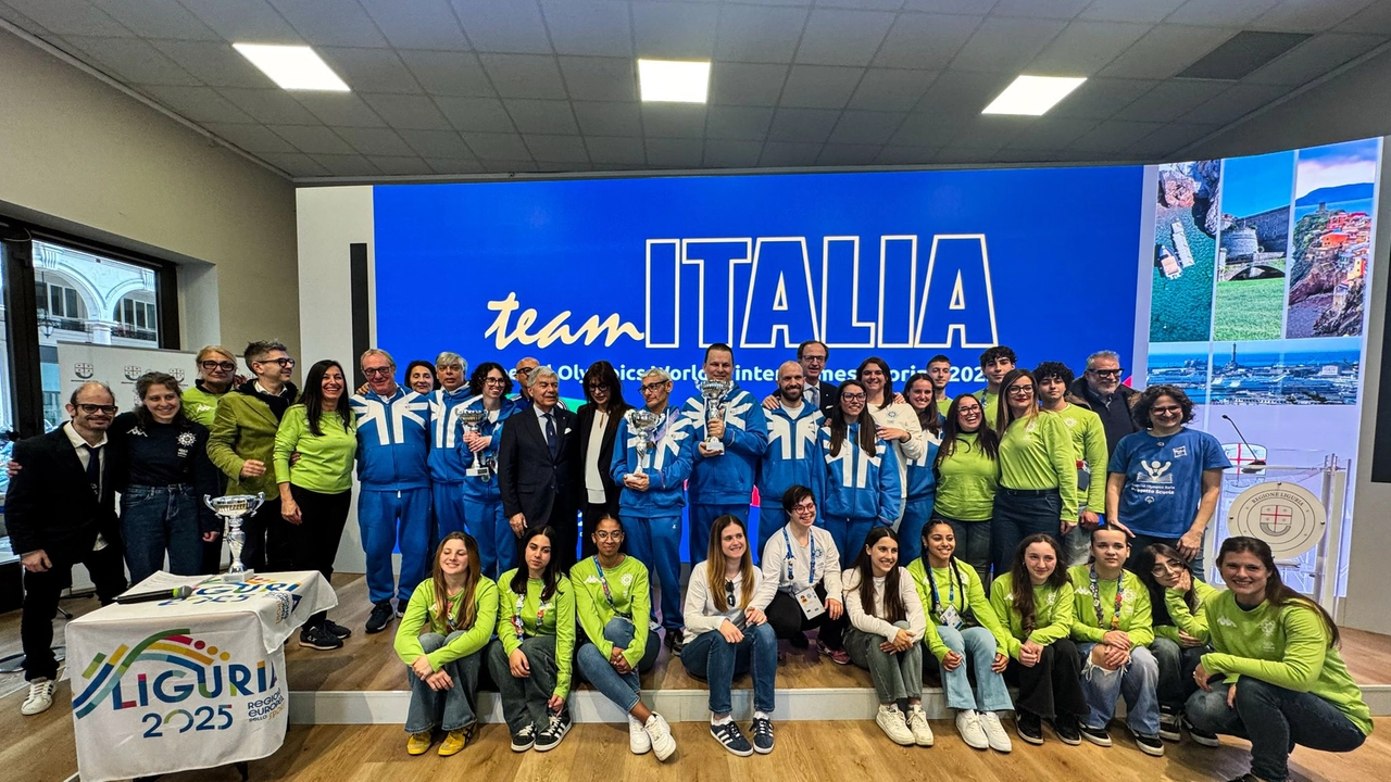 Foto di Gruppo nel Palazzo della Regione Liguria