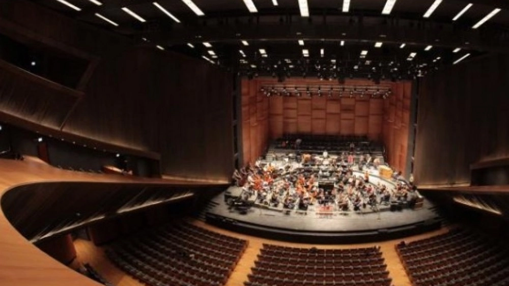 Il Maggio musicale chiude il programma 2024 con Mavra e Schicchi Il Maggio musicale chiude il programma 2024 con Mavra e Schicchi