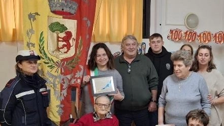 Piancastagnaio paese di storici longevi. Imma Guidotti, 1O4 anni felicemente compiuti lo scorso 21 ottobre, la sorella Egle deceduta quando...