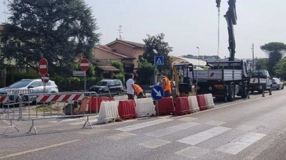 Hanno preso il via i lavori di manutenzione straordinaria sul Ponte del Rio Torto, situato lungo la SR 435 nel... Hanno preso il via i lavori di manutenzione straordinaria sul Ponte del Rio Torto, situato lungo la SR 435 nel...