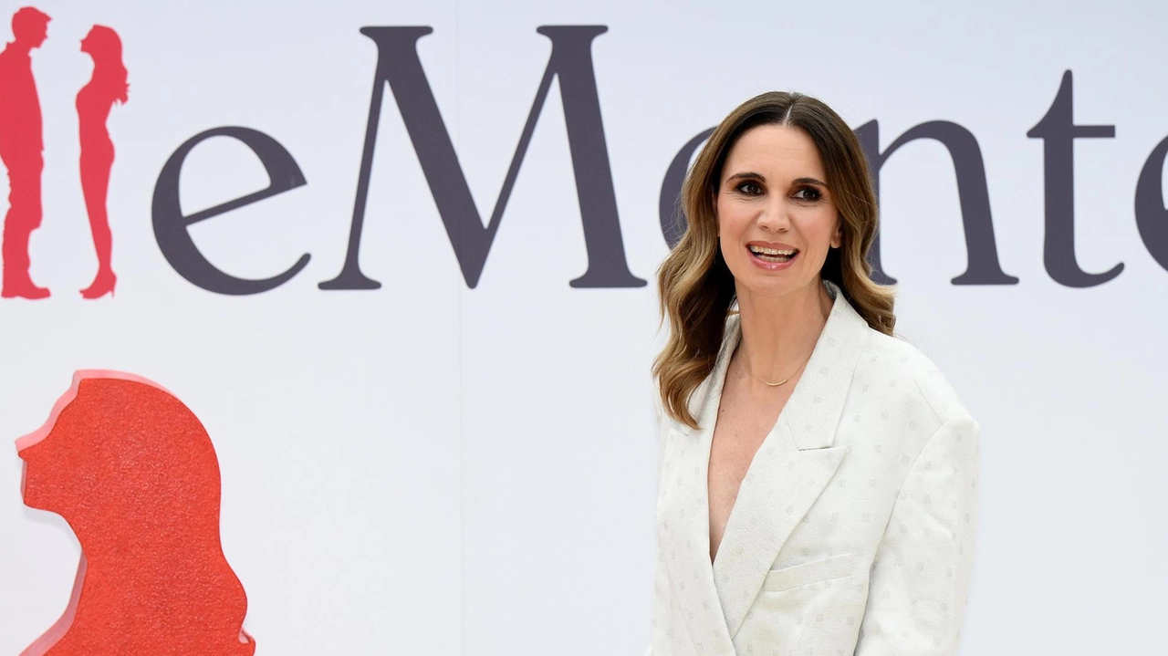 Emanuela Fanelli interpreta il ruolo di Trilli, la parte seducente e istintiva della protagonista del film «Follemente», diretto da Paolo Genovese