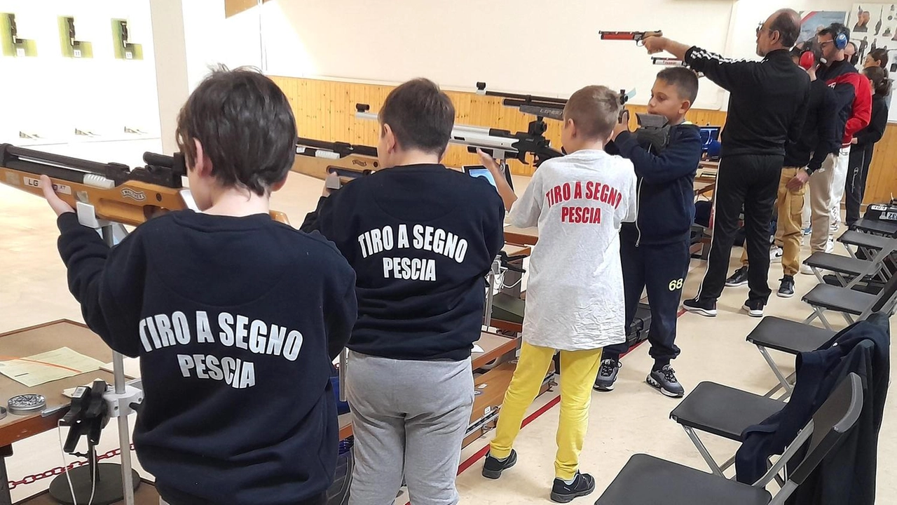 I giovani atleti del Tiro a segno Pescia I giovani atleti del Tiro a segno Pescia