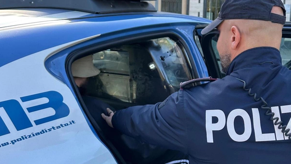 La vittima lo aveva denunciato dopo una serie di violenze La vittima lo aveva denunciato dopo una serie di violenze