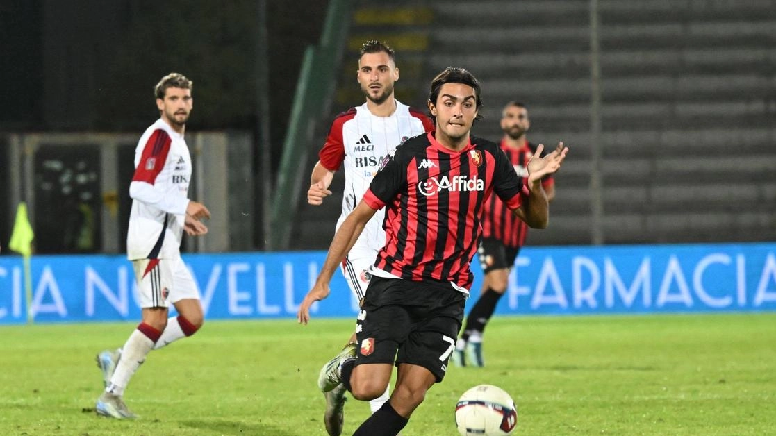 Edoardo Saporiti nella 'Top 11' del girone B: i migliori del calcio ruolo per ruolo