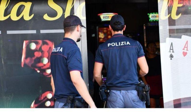 https://www.lanazione.it/image-service/view/acePublic/alias/contentid/NDVmMmUzOWYtMDFlOC00/0/controlli-nelle-aree-calde-multe-a-locali-e-a-clienti.jpeg?f=1.91:1&w=1200