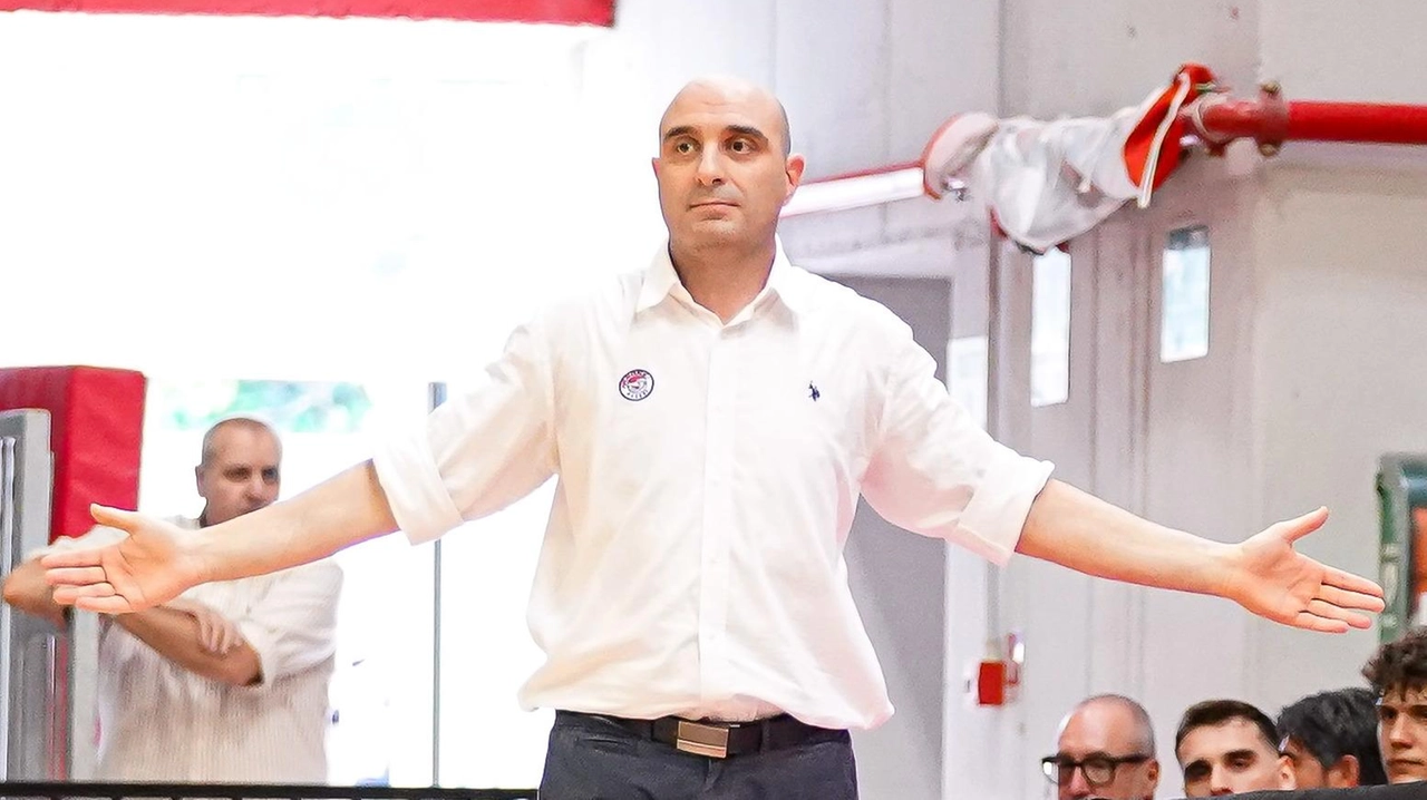 L’allenatore della Fabo analizza un altro ok in una finale per la promozione in A2. Sugli ultimi minuti del quarto quarto: "Poco lucidi nel prendere le scelte giuste". La gara-no di Chiera: "Ingiusto puntare il dito, non è riuscito a entrare in partita". L’allenatore della Fabo analizza un altro ok in una finale per la promozione in A2. Sugli ultimi minuti del quarto quarto: "Poco lucidi nel prendere le scelte giuste". La gara-no di Chiera: "Ingiusto puntare il dito, non è riuscito a entrare in partita".