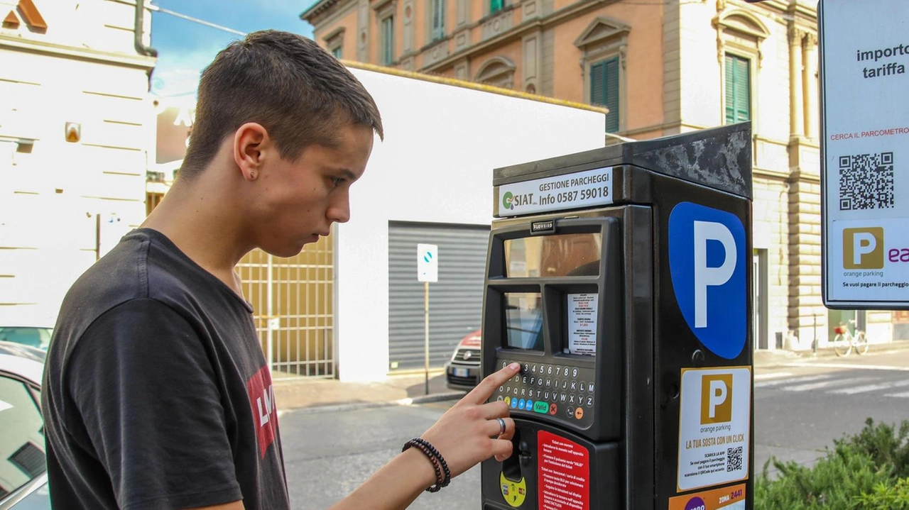 Apparecchio per l’acquisto del ticket del posteggio (immagine di repertorio) Apparecchio per l’acquisto del ticket del posteggio (immagine di repertorio)
