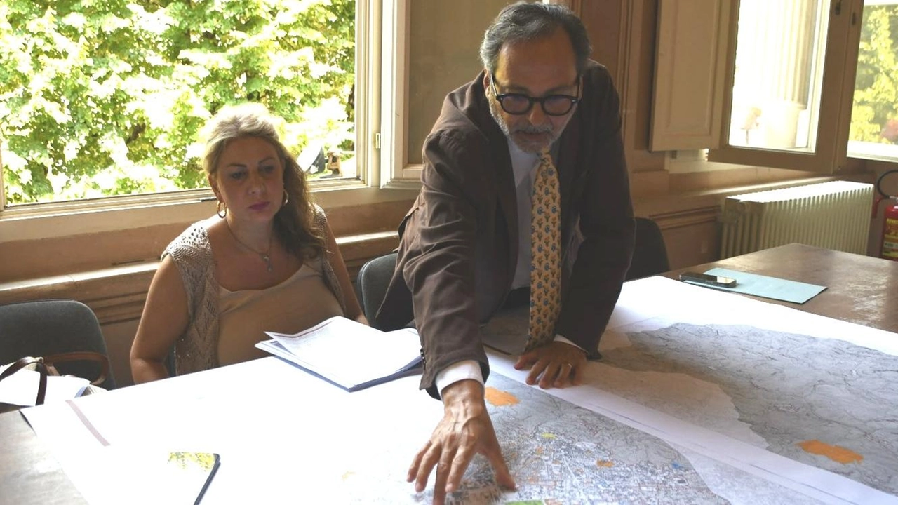 Avviati i procedimenti per il Piano strutturale e il Piano operativo comunale "Ci sono obiettivi e strategie ma tutto passa dal percorso partecipativo". Avviati i procedimenti per il Piano strutturale e il Piano operativo comunale "Ci sono obiettivi e strategie ma tutto passa dal percorso partecipativo".