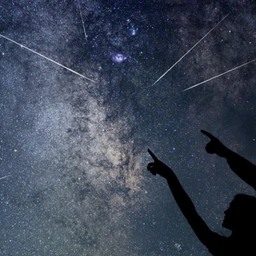 Notte di San Lorenzo, quando e dove vedere le stelle cadenti in Toscana