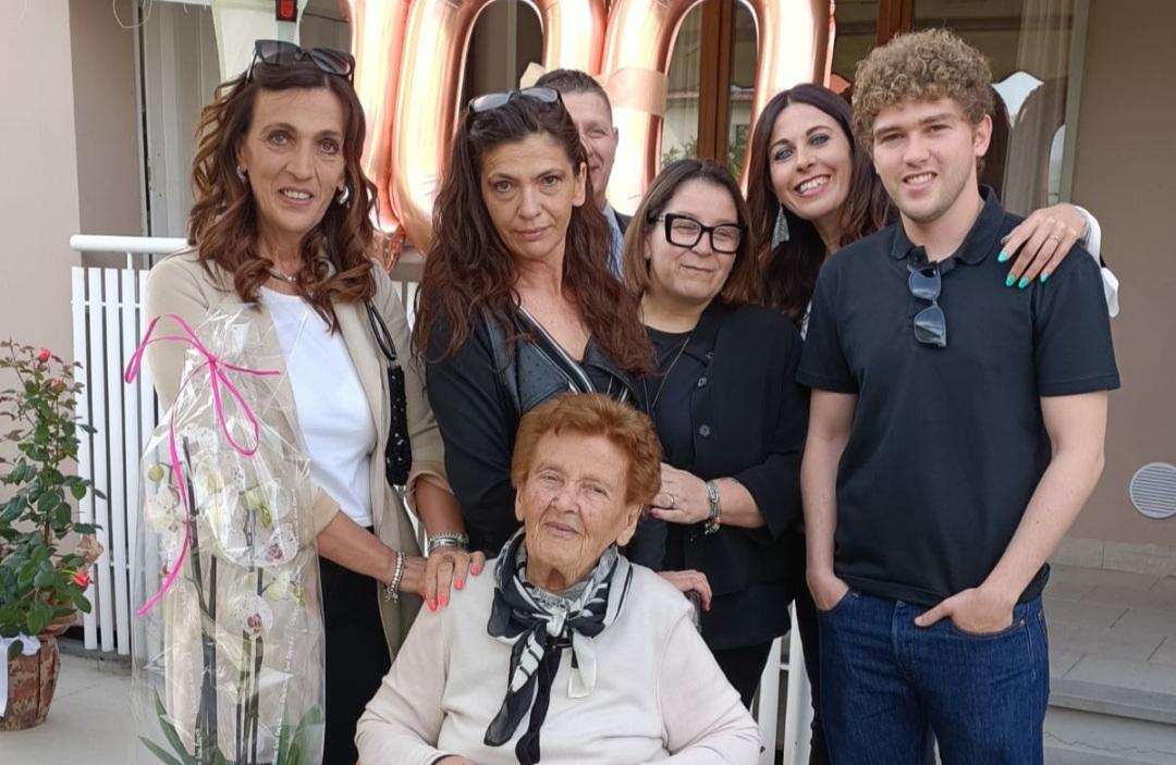 Empoli festa da Lanazione.it empoli in festa per maria di costa che compie 100 anni