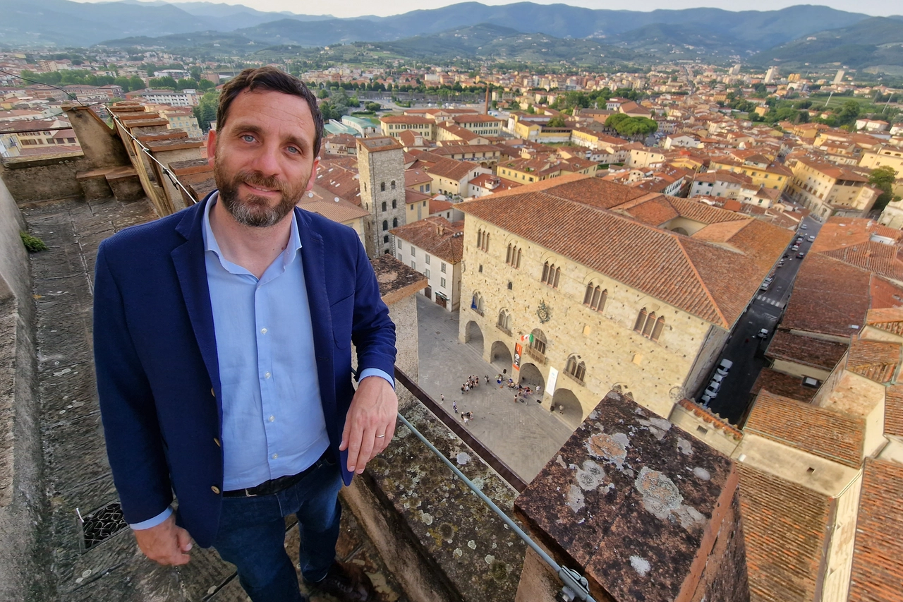 Alessandro Tomasi, 25 Haziran 2017'de Pistoia belediye başkanı seçildi ve 12 Haziran 2022'de onaylandı. (Fotoğraf Acerboni/FotoCastellani)
