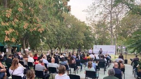Dal 6 all’8 incontri d’autore e mostra mercato. L’anteprima con Sigfrido Ranucci e il suo libro ’La scelta’ Dal 6 all’8 incontri d’autore e mostra mercato. L’anteprima con Sigfrido Ranucci e il suo libro ’La scelta’