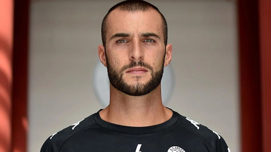 Un ex Arezzo e Sambenedettese per la difesa dell’Arezzo Academy. La formazione, che si è salvata nell’ultimo campionato di Prima... Un ex Arezzo e Sambenedettese per la difesa dell’Arezzo Academy. La formazione, che si è salvata nell’ultimo campionato di Prima...