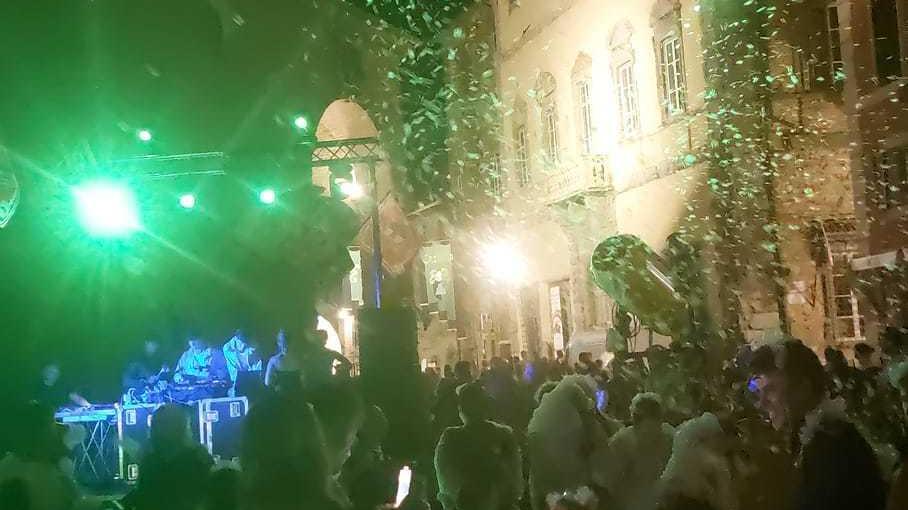 Notte Verde Bianca Rossa. Torna il grande evento tra vie e piazze del centro Notte Verde Bianca Rossa. Torna il grande evento tra vie e piazze del centro