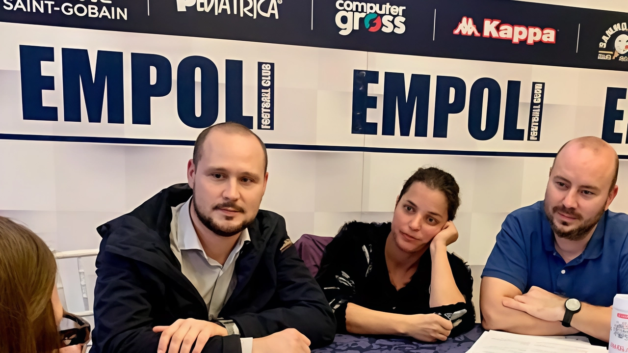 Uno dei tre tavoli allestiti nella sala Hospitality dello stadio Castellani per l’ultimo incontro di ascolto e confronto sul futuro del nuovo impianto; erano presenti 70 partecipanti, di cui un terzo non aveva mai aderito. al percorso partecipativo Uno dei tre tavoli allestiti nella sala Hospitality dello stadio Castellani per l’ultimo incontro di ascolto e confronto sul futuro del nuovo impianto; erano presenti 70 partecipanti, di cui un terzo non aveva mai aderito. al percorso partecipativo