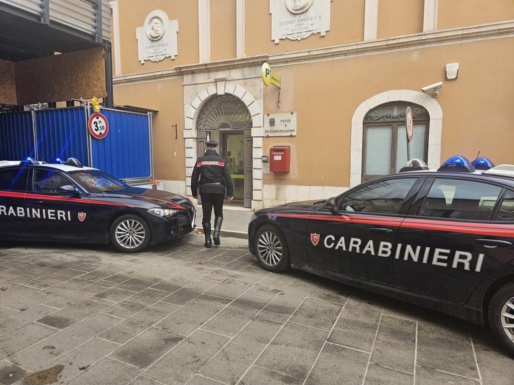 Rapine e furti in centro. Era il terrore dei negozianti: arrestato Rapine e furti in centro. Era il terrore dei negozianti: arrestato
