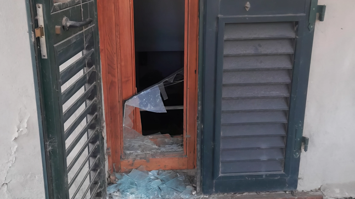 La capogruppo Susi Giglioli: "L’immobile è disabitato e ancora completamente arredato. Si presta a vandalismi e a possibili occupazioni,colpendo in modo pesante il patrimonio pubblico".