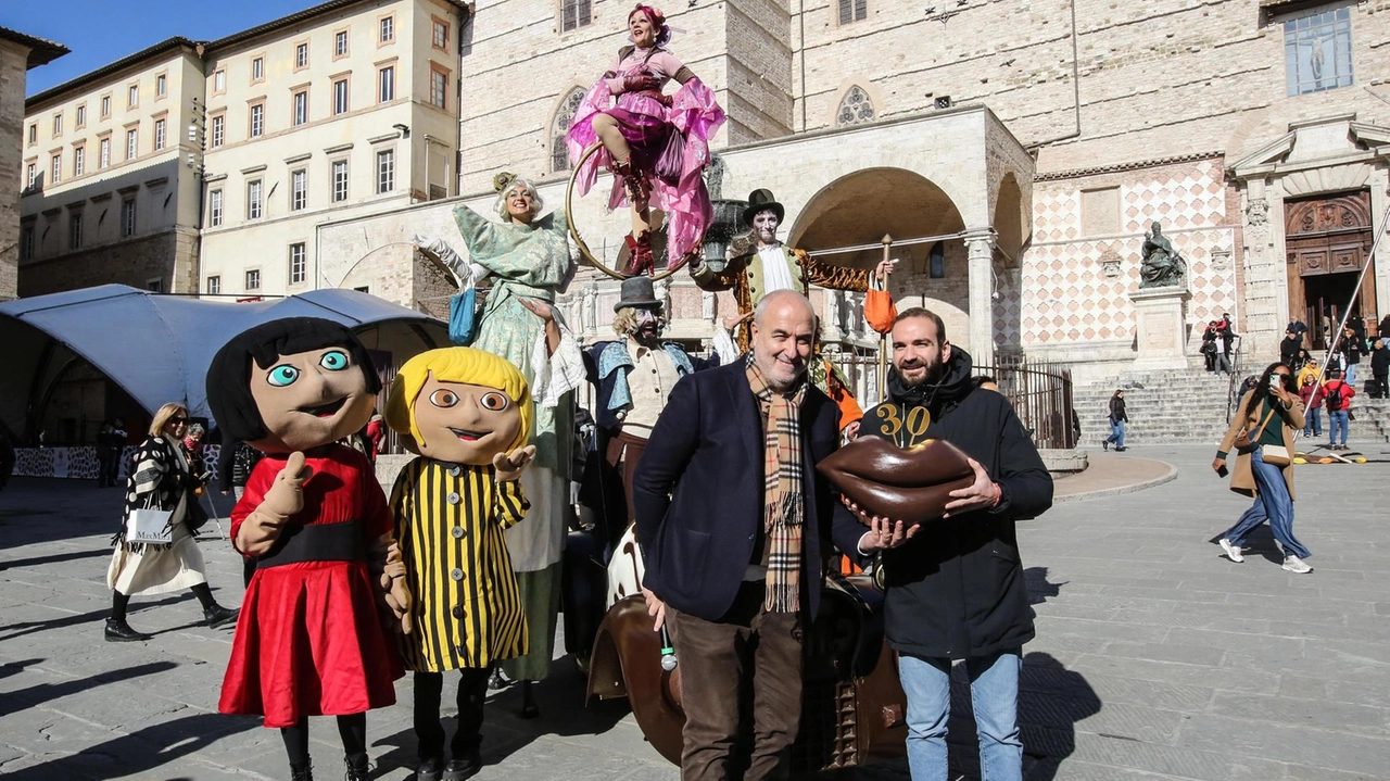 Guarducci: "Spero che questi giorni dimostrino il valore della kermesse la ricaduta in termini occupazionali, economici e d’immagine per la città" . Guarducci: "Spero che questi giorni dimostrino il valore della kermesse la ricaduta in termini occupazionali, economici e d’immagine per la città" .
