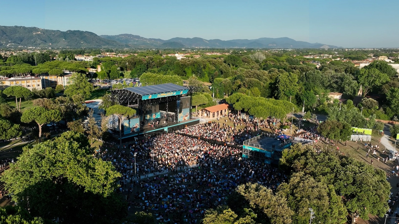 Una bella immagine aerea del parco di Bussoladomani a Lido di Camaiore Una bella immagine aerea del parco di Bussoladomani a Lido di Camaiore