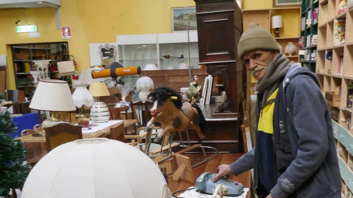 L'articolo descrive la crescita e l'azione solidale di Emmaus a Prato in 46 anni, con sei sedi e un focus sull'economia circolare e l'integrazione sociale. Nuove sfide da affrontare. L'articolo descrive la crescita e l'azione solidale di Emmaus a Prato in 46 anni, con sei sedi e un focus sull'economia circolare e l'integrazione sociale. Nuove sfide da affrontare.