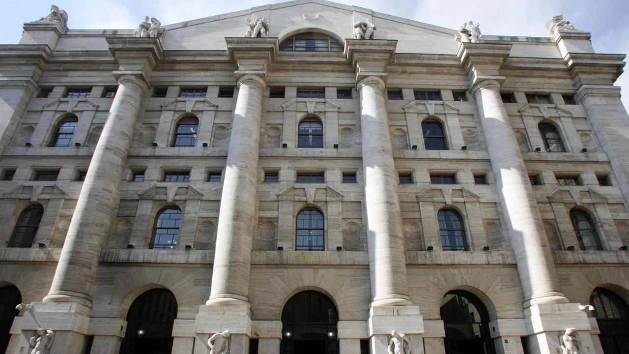 Sugli scudi anche Prysmian, Stellantis ed Mps, scivola Eni Sugli scudi anche Prysmian, Stellantis ed Mps, scivola Eni