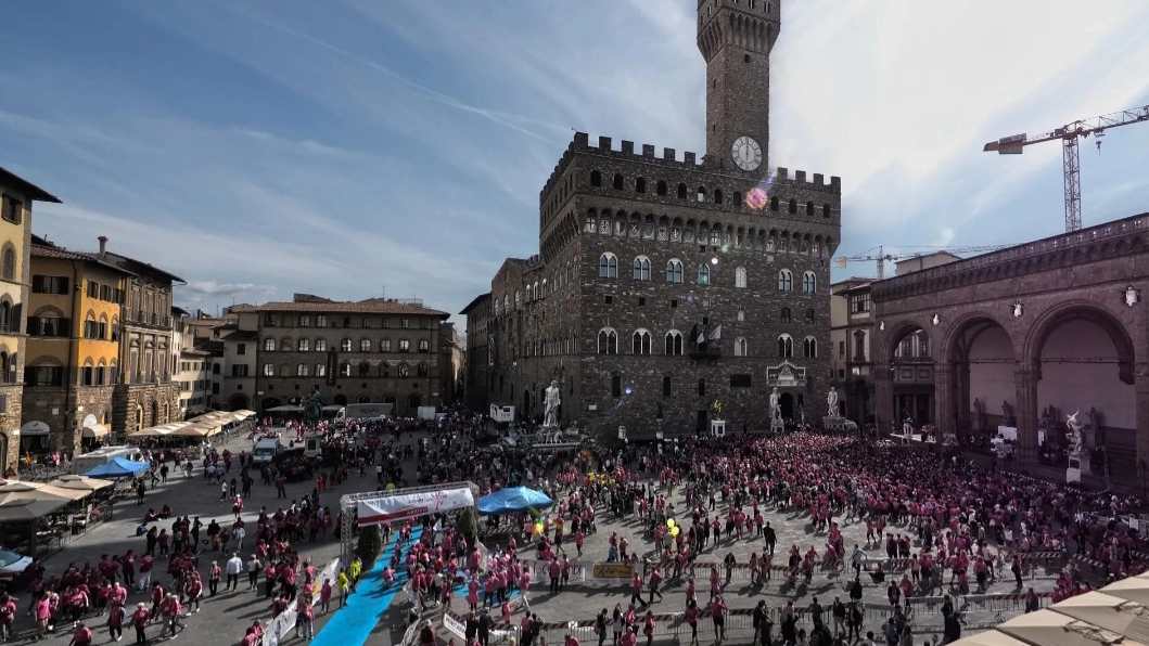 Piazza della Signoria, Corri la Vita (foto di repertorio) Piazza della Signoria, Corri la Vita (foto di repertorio)
