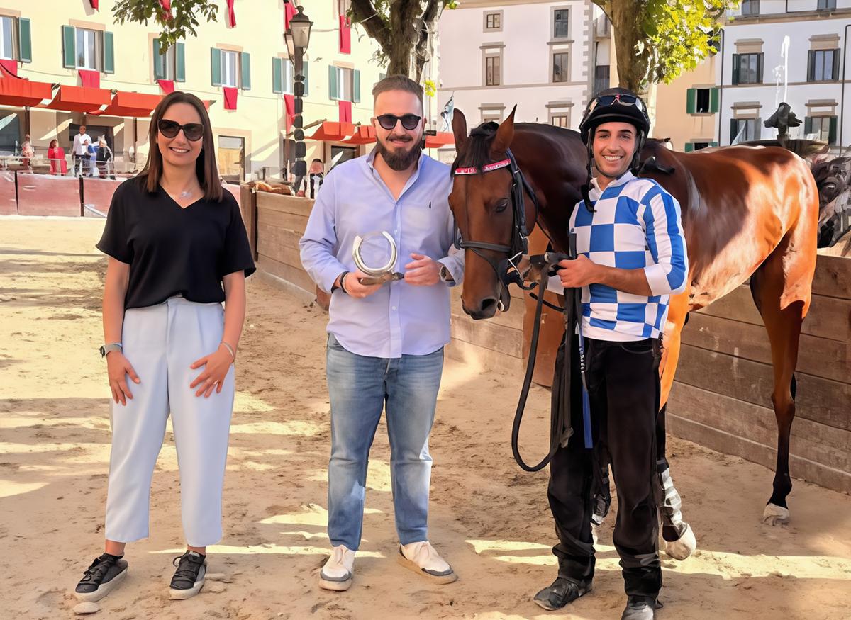 la gara 8217antipasto8217 del palio il 8217memorial pioli8217 lo prende mereu premiato anche il miglior cavallo