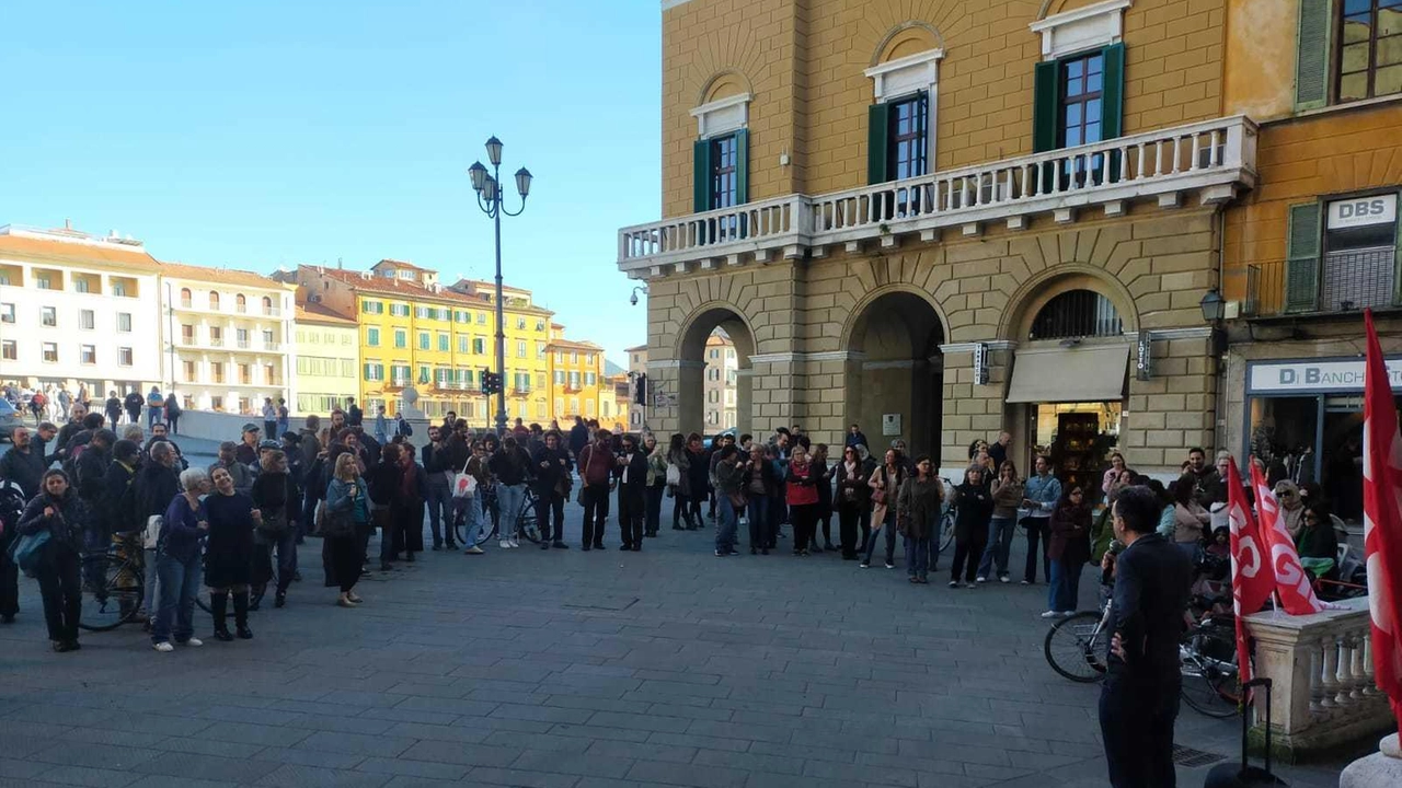 Lo sciopero della scuola e il presidio della Cigl in piazza «XX Settembre» Lo sciopero della scuola e il presidio della Cigl in piazza «XX Settembre»