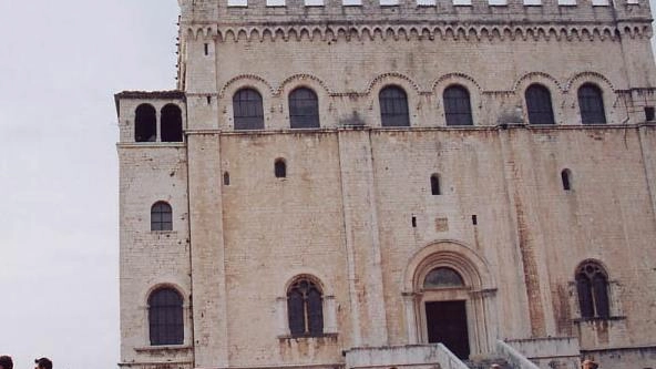 Palazzo dei Consoli, simbolo di Gubbio, ospita il Museo Civico che ha raddoppiato gli accessi Palazzo dei Consoli, simbolo di Gubbio, ospita il Museo Civico che ha raddoppiato gli accessi