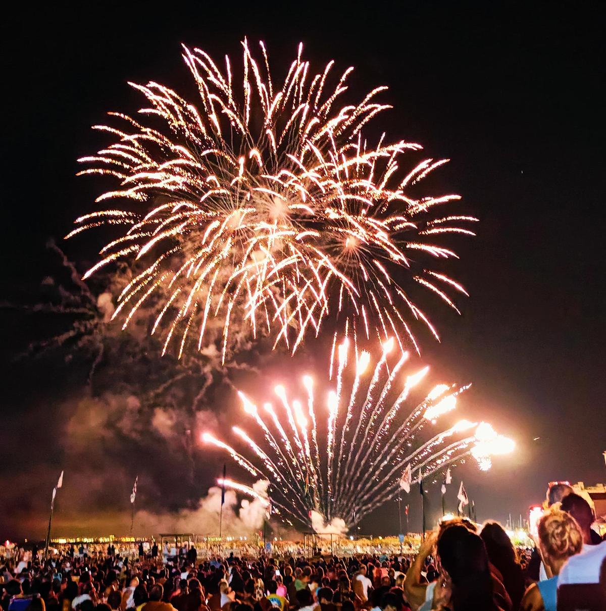 Fuochi d’artificio. Anche per i rapporti fra giunta e opposizione Fuochi d’artificio. Anche per i rapporti fra giunta e opposizione