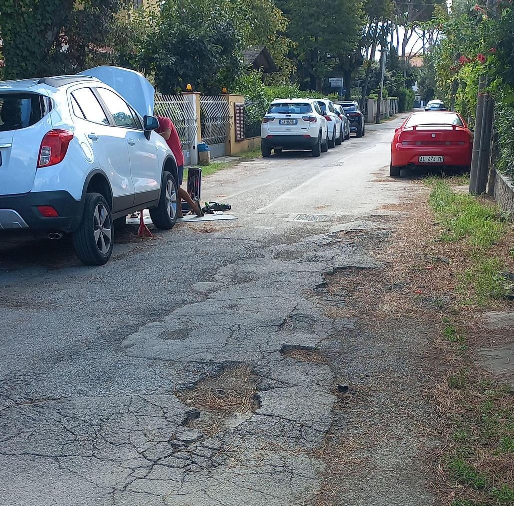 giovane vol242 con lo scooter dopo oltre due anni le radici sono sempre l236