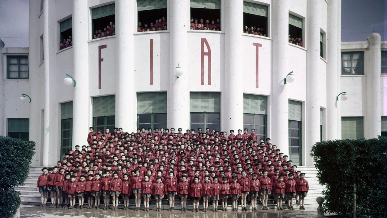 Un’immagine dei ragazzi che frequentavano l’ex colonia alla Torre Fiat Un’immagine dei ragazzi che frequentavano l’ex colonia alla Torre Fiat