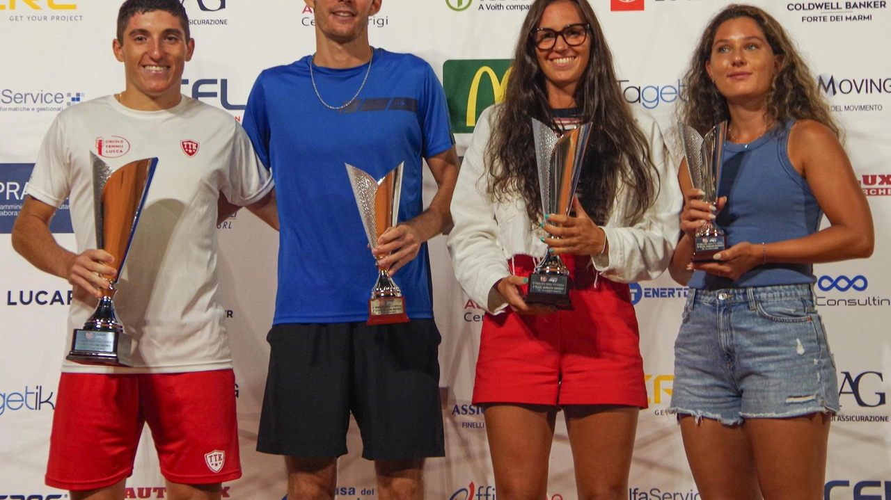 I quattro. finalisti del Torneo Open presso il Circolo Tennis Lucca di Vicopelago I quattro. finalisti del Torneo Open presso il Circolo Tennis Lucca di Vicopelago