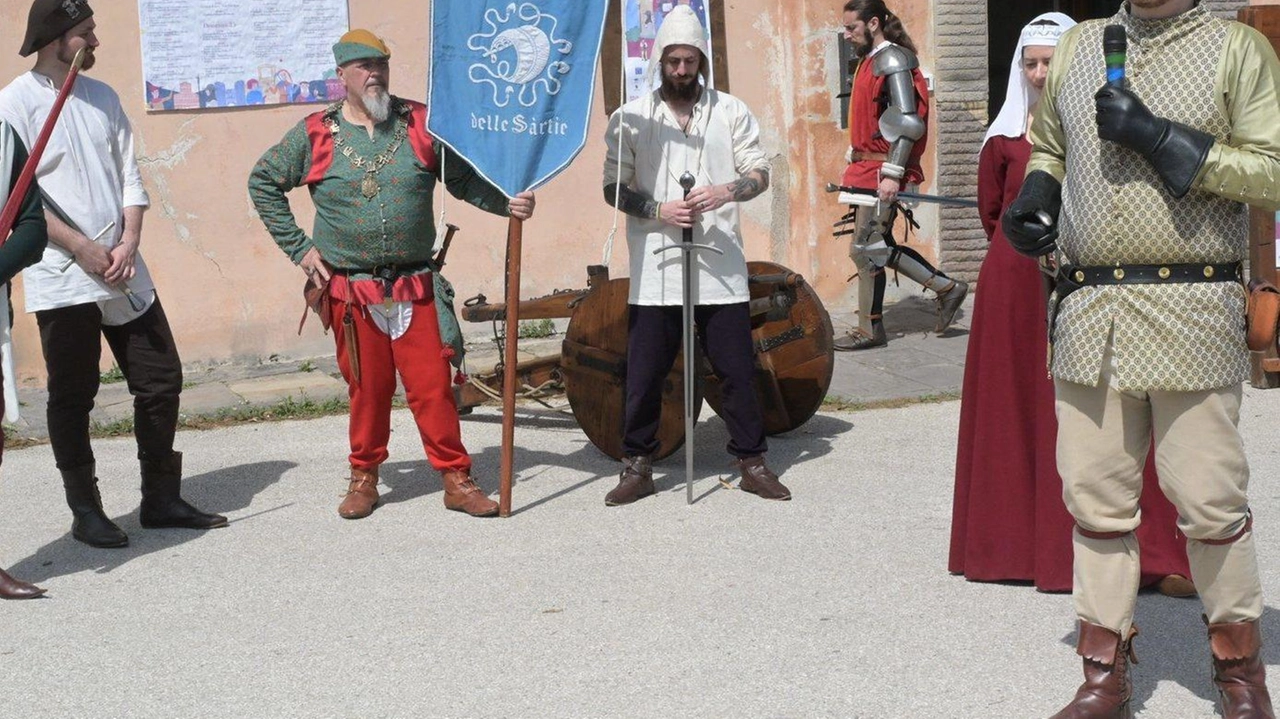 Le Contrade San Paolino ringraziano il pubblico e chi ha contribuito alla bella riuscita dell’evento . Le Contrade San Paolino ringraziano il pubblico e chi ha contribuito alla bella riuscita dell’evento .